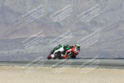 media/Dec-07-2025-CVMA (Sun) [[3e7d2de5dc]]/Race 7-Formula Lightweight Twins Shootout/